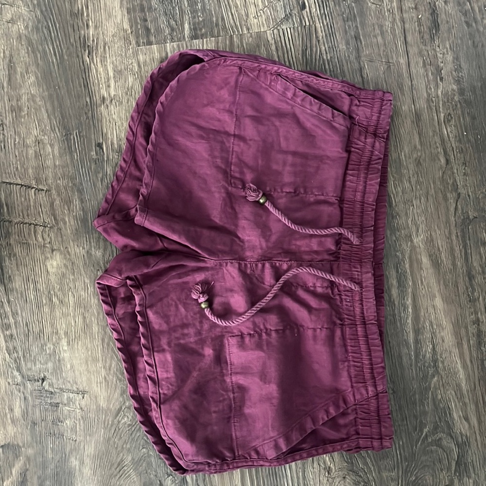 Large magenta shorts! Front and back pockets + adjustable waistband!